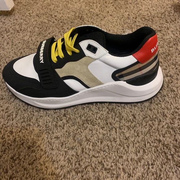 Burberry sneakers. - Picture 8 of 10